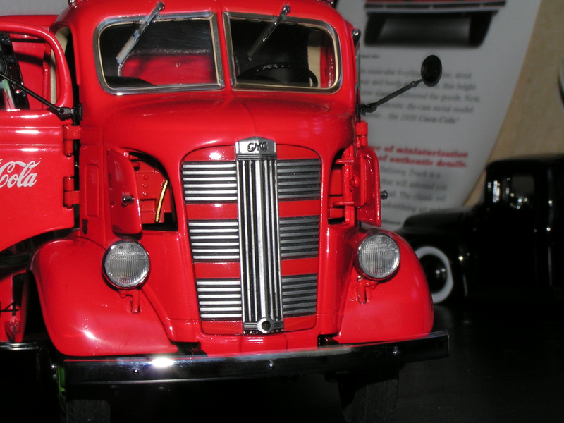 Illustration for article titled LaLD Car Week - Murica Monday: 1938 GMC Coca Cola Delivery Truck